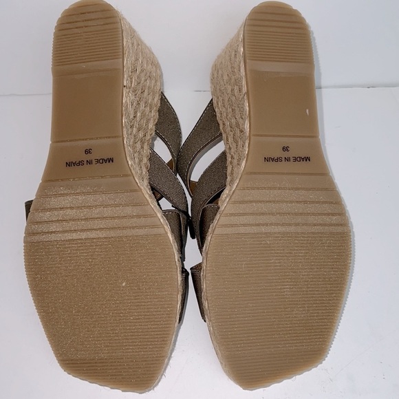 NWOT Andre Assous Rachel Espadrille Wedge Slip On Size 39 EU Taupe with Raffia - Picture 11 of 13